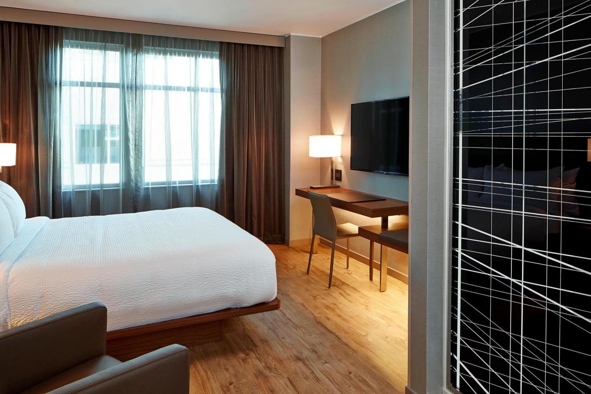 Ac Hotel By Marriott Portland Downtown, Or Hotel Portland