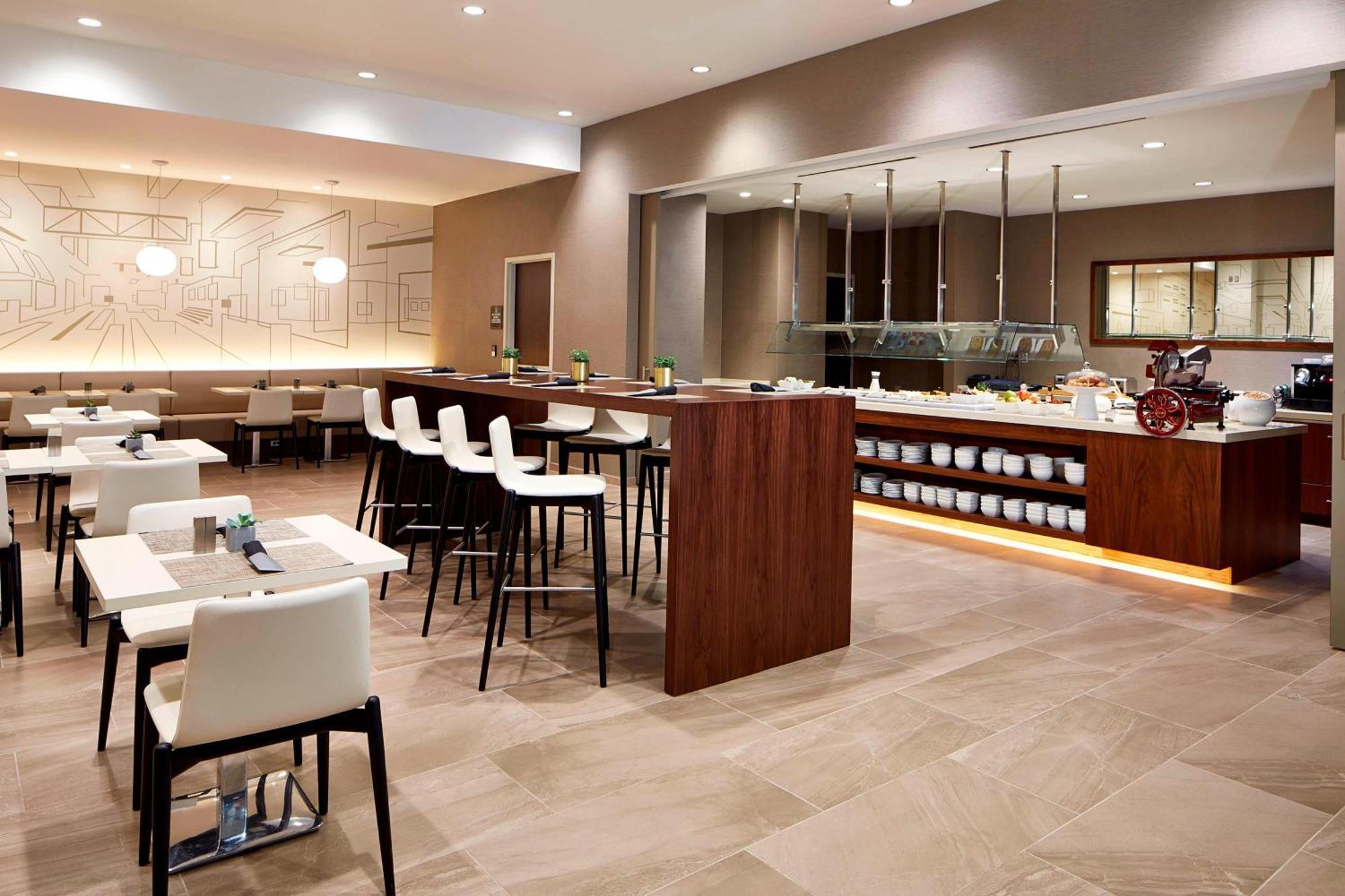 Ac Hotel By Marriott Portland Downtown, Or 4*
