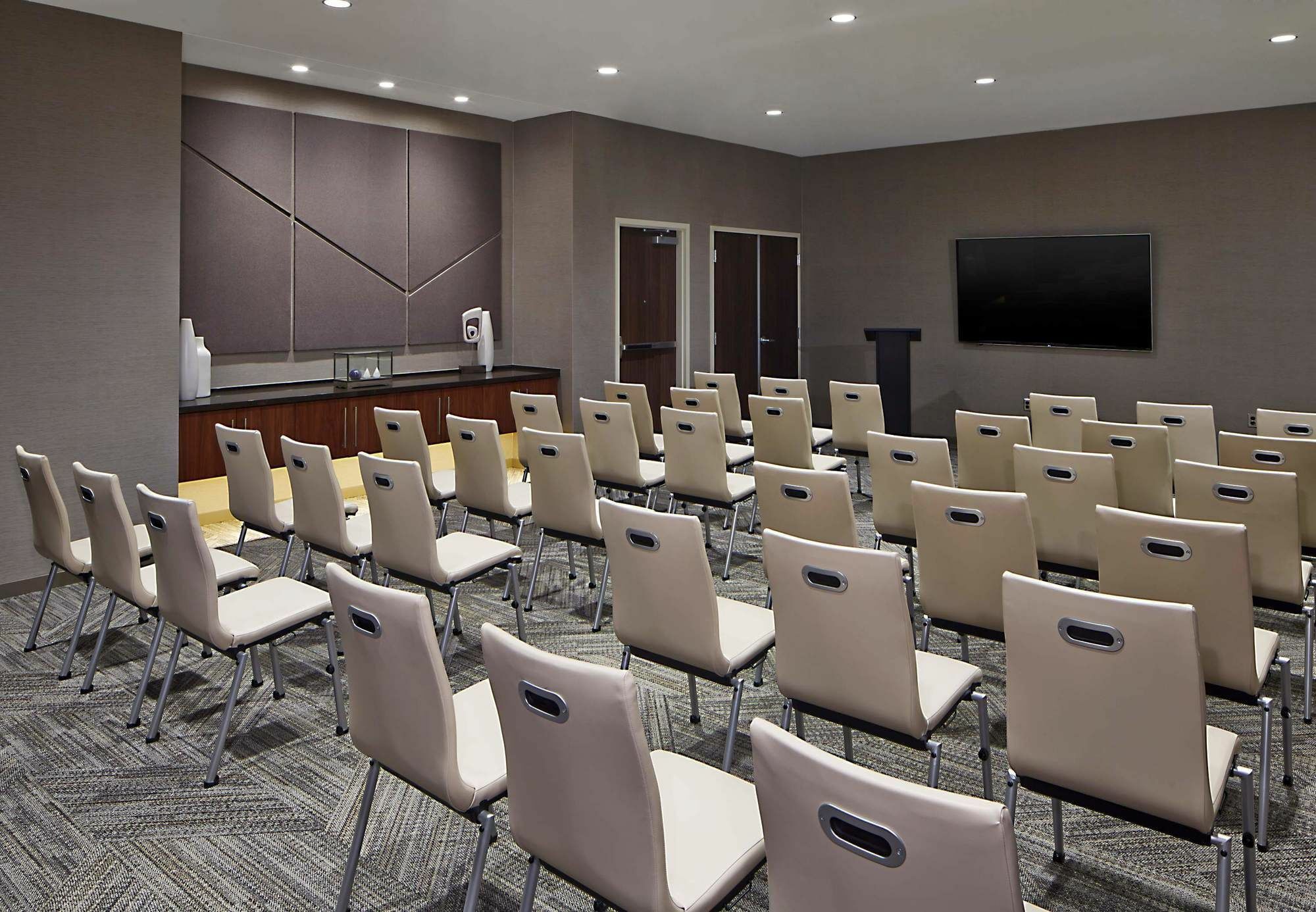 Ac Hotel By Marriott Portland Downtown, Or 4*
